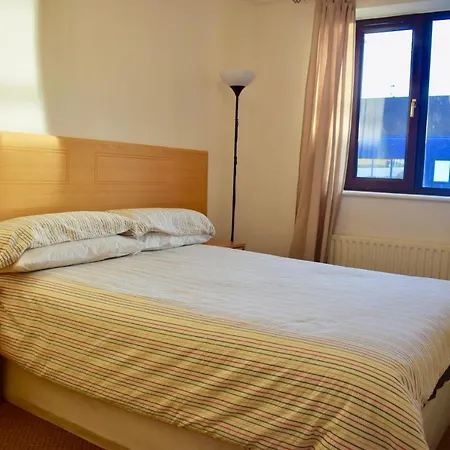 아파트 2 Bedroom Near Canal Dock
